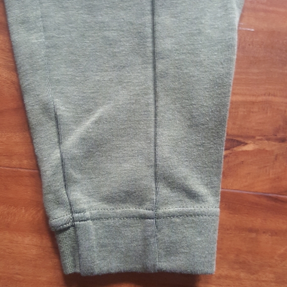 Nike women's joggers - Picture 4 of 9